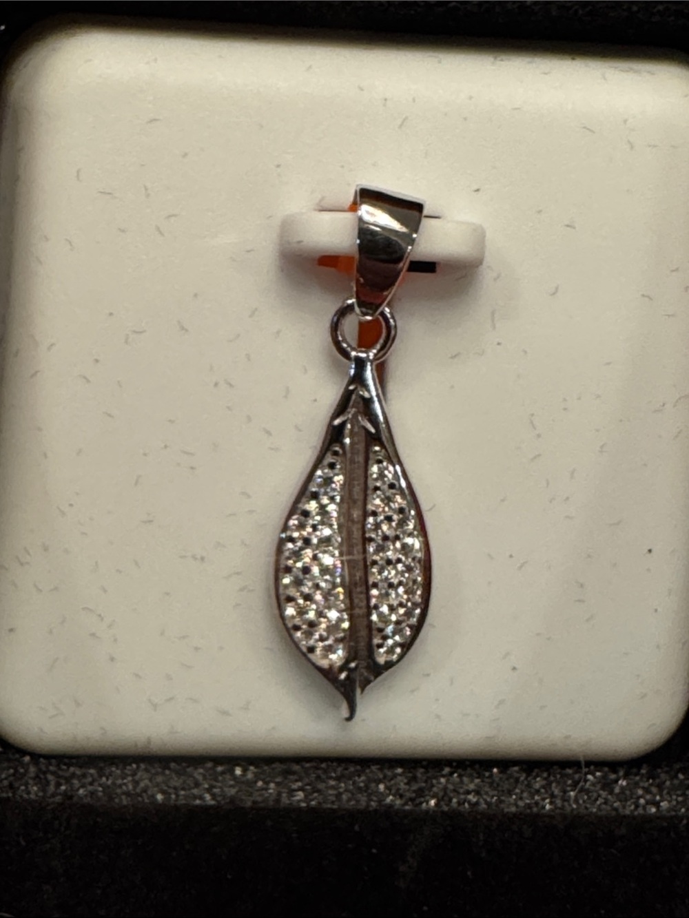 Sterling Silver Leaf Pavé Pendant - Clear Crystal